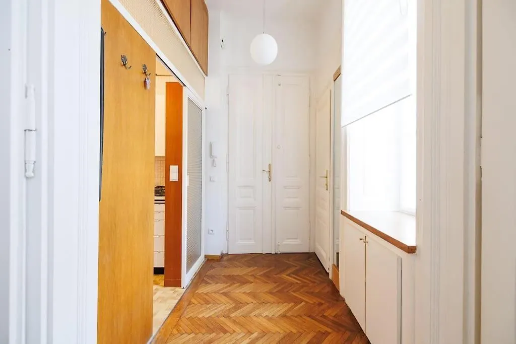 Neu Vintagelivingvienna Apartments Im 18Ten  Vienna